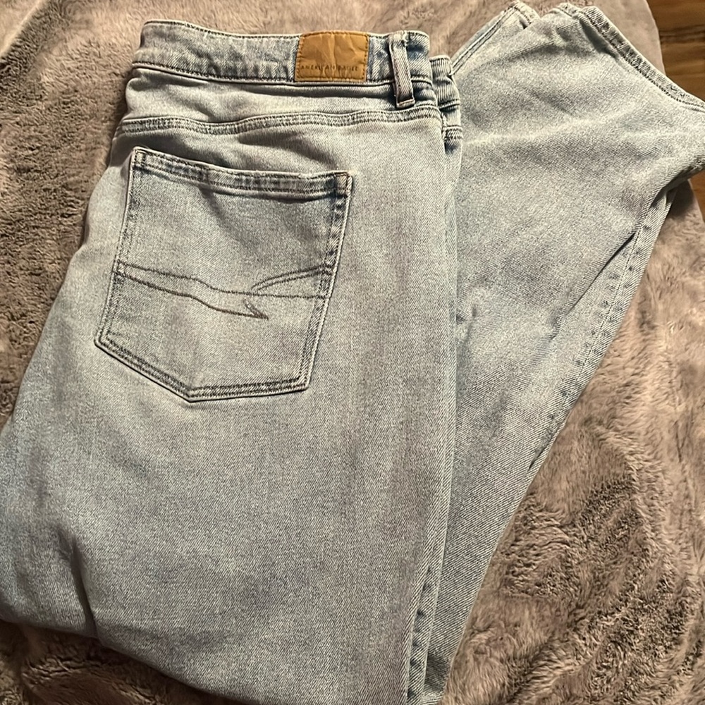 American Eagle High Waisted Stretch Blue Jeans
